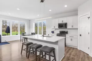 3318 Limerick Ln, Sheboygan, WI 53083 - Photo 3