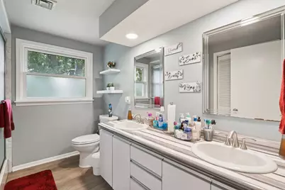 9035  W Morgan Ave, Milwaukee, WI 53228 - Photo 27