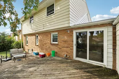 9035  W Morgan Ave, Milwaukee, WI 53228 - Photo 37