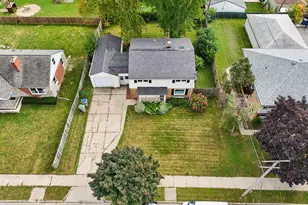 9035 W Morgan Ave, Milwaukee, WI 53228 - Photo 41