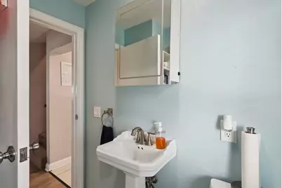 9035  W Morgan Ave, Milwaukee, WI 53228 - Photo 25