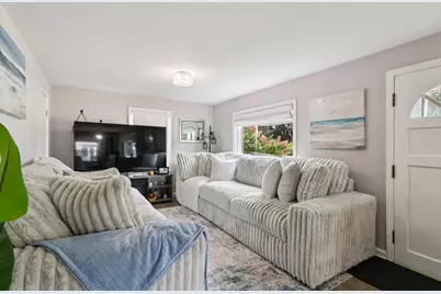 9035  W Morgan Ave, Milwaukee, WI 53228 - Photo 5