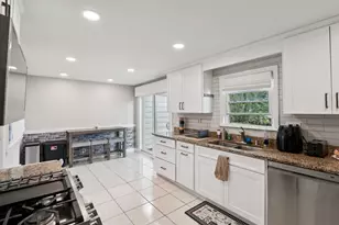 9035 W Morgan Ave, Milwaukee, WI 53228 - Photo 9