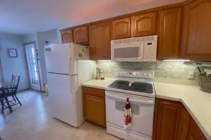 6925 Prince Dr, Racine, WI 53402 - Photo 5