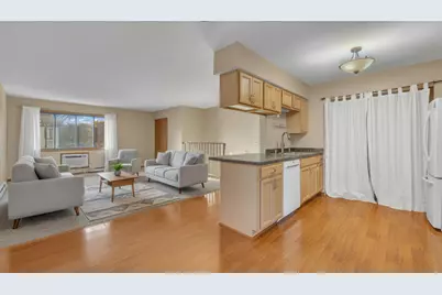 73  University Dr, Fond du Lac, WI 54935 - Photo 9