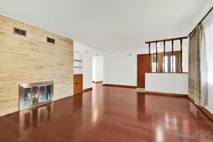 4630 W Anthony Dr, Greenfield, WI 53219 - Photo 11