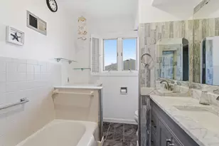 4630 W Anthony Dr, Greenfield, WI 53219 - Photo 11