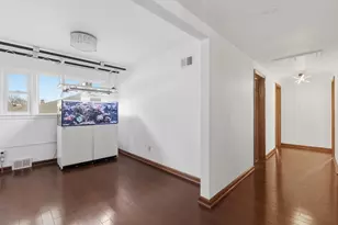 4630 W Anthony Dr, Greenfield, WI 53219 - Photo 5