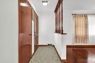 4630 W Anthony Dr, Greenfield, WI 53219 - Photo 7