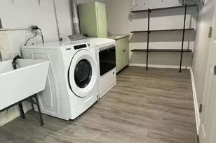 4630 W Anthony Dr, Greenfield, WI 53219 - Photo 15