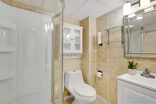 4630 W Anthony Dr, Greenfield, WI 53219 - Photo 31