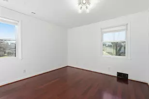 4630 W Anthony Dr, Greenfield, WI 53219 - Photo 19