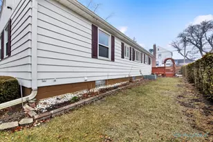 4630 W Anthony Dr, Greenfield, WI 53219 - Photo 33