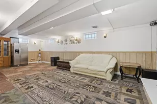 4630 W Anthony Dr, Greenfield, WI 53219 - Photo 13