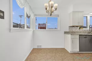 4630 W Anthony Dr, Greenfield, WI 53219 - Photo 19