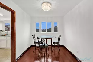 4630 W Anthony Dr, Greenfield, WI 53219 - Photo 13