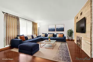 4630 W Anthony Dr, Greenfield, WI 53219 - Photo 9