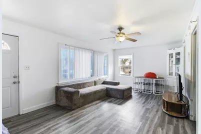 5525 N 52nd St, Milwaukee, WI 53218 - Photo 5