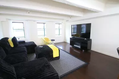 270 E Highland Ave #516, Milwaukee, WI 53202 - Photo 3