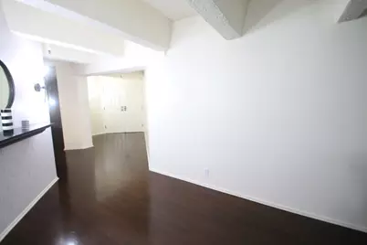 270 E Highland Ave #516, Milwaukee, WI 53202 - Photo 11