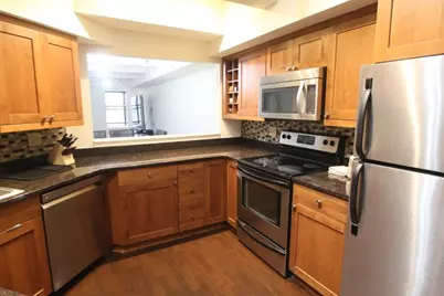 270 E Highland Ave #516, Milwaukee, WI 53202 - Photo 11