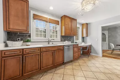 722 E Carlisle Ave, Whitefish Bay, WI 53217 - Photo 23