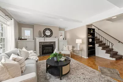 722 E Carlisle Ave, Whitefish Bay, WI 53217 - Photo 5