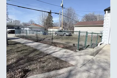 5701 N 79th St, Milwaukee, WI 53218 - Photo 15