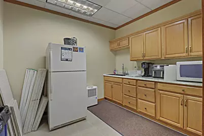 1025  56th St, Kenosha, WI 53140 - Photo 9