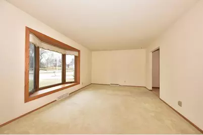 1620  Drexel Blvd, South Milwaukee, WI 53172 - Photo 5