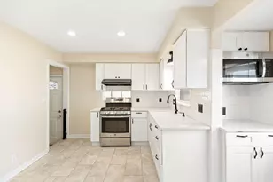 7623 39th Ave, Kenosha, WI 53142 - Photo 9