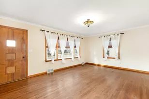 7623 39th Ave, Kenosha, WI 53142 - Photo 3