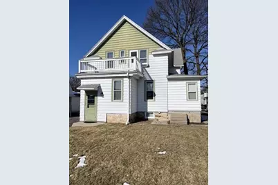 N89W16329  Cleveland Ave, Menomonee Falls, WI 53051 - Photo 5