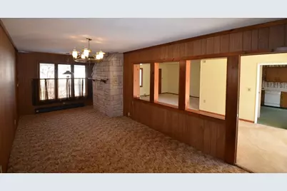 951 W Walworth Ave, Whitewater, WI 53190 - Photo 11