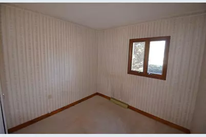 951 W Walworth Ave, Whitewater, WI 53190 - Photo 17