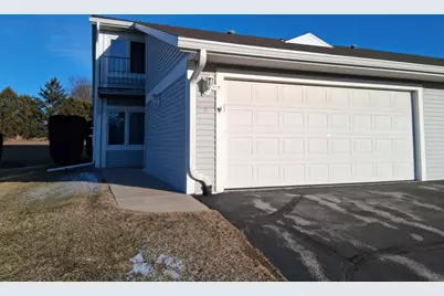 350  Hartford Sq, Hartford, WI 53027 - Photo 1