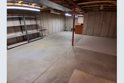 350  Hartford Sq, Hartford, WI 53027 - Photo 17