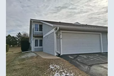 350  Hartford Sq, Hartford, WI 53027 - Photo 23