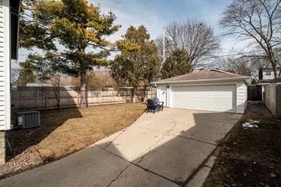 2908 N 74th St, Milwaukee, WI 53210 - Photo 31