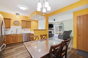 1827 E Racine Ave, Waukesha, WI 53186 - Photo 7