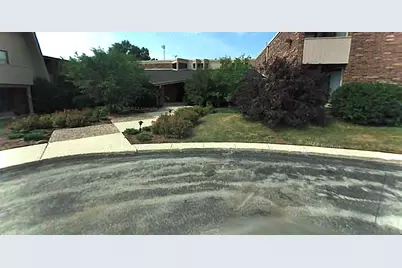 425 W Willow Ct #109, Fox Point, WI 53217 - Photo 3