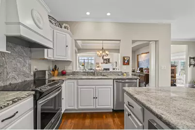 N35W23668  Auburn Ct, Pewaukee, WI 53072 - Photo 11