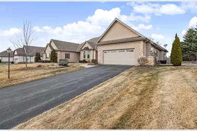 N35W23668  Auburn Ct, Pewaukee, WI 53072 - Photo 35