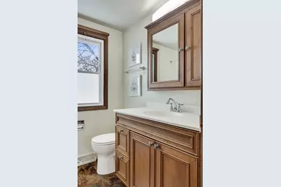 614  13th St, La Crosse, WI 54601 - Photo 15