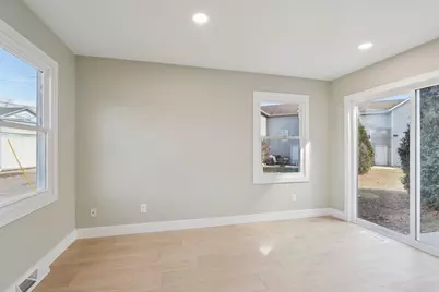 6301  13th Ave, Kenosha, WI 53143 - Photo 7