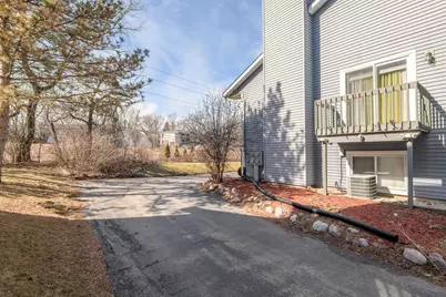 1901  Woodburn Rd #D, Waukesha, WI 53188 - Photo 3