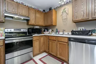 1901 Woodburn Rd, Waukesha, WI 53188 - Photo 11