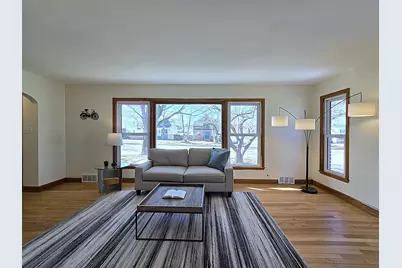 4448 S Lake Dr, Cudahy, WI 53110 - Photo 11