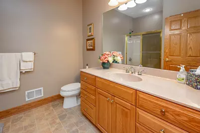 432  Stonewall Ct, Burlington, WI 53105 - Photo 31