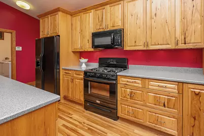 432  Stonewall Ct, Burlington, WI 53105 - Photo 19